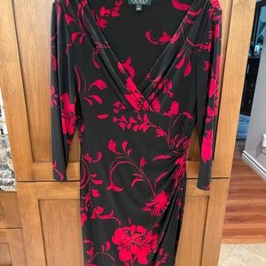 Long sleeve beautiful dress Ralph Lauren size 10 medium length